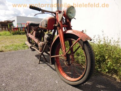 Puch_Oldtimer-Motorrad_-_ggf__Vorkrieg_bzw__Puch_125_150_175_200_220_250_350_S4_TL_SV_SGS_TFS_81.jpg