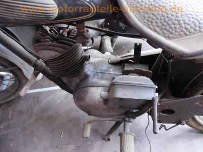 DKW_RT_125_W_Bj__1950_-_wie_IFA_MZ_RT_125_150_ES_DKW_RT_100_NSU_FOX_9.jpg