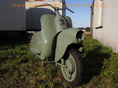 Röhr_Rolletta_200_Roller_aus_1954_restauriert_-_kein_Eichler_Kroboth_Heinkel_FAKA_Zündapp_Messerschmitt_Bajaj_27.jpg