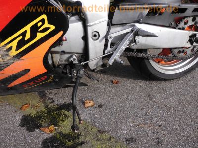 Yamaha_FZR_1000_3LE_EXUP_94_Fox_Eyes_6-Kolben-Bremse_Mono-Hoeckersitz_ABM-Rasten_Remus-Phoenix_Auspuff_-_wie_YZF_600_750_1000_R_15_.jpg