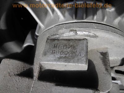 Piaggio_GT_250_Hexagon_4-Takt_Touren-Roller_mit_Motor_MF02E_aus_Honda_CN_250_Helix_-_wie_Hexagon_GT_GTX_LX_LXT_RST_EX__125_150_180_33_.jpg