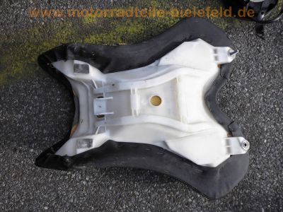 Yamaha_YZF-R1_RN12_EXUP_2005_grau_crash_YZF_1000_Motor_XN509E_33tkm_Ersatzteile_spare-parts_75_.jpg