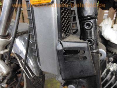 Honda_V45_US-Magna_VF_750_C_RC07_wie_RC09_schwarz_Scheibe_hohe_Sissy-Bar_kurze_Chrom-Fender_29.jpg