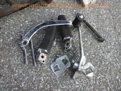 Yamaha_SR_500_48T_2J4_Ersatzteile-Konvolut_Motor_Neuteile_etc_-_wie_SR_XT_250_500_1U6_105.jpg
