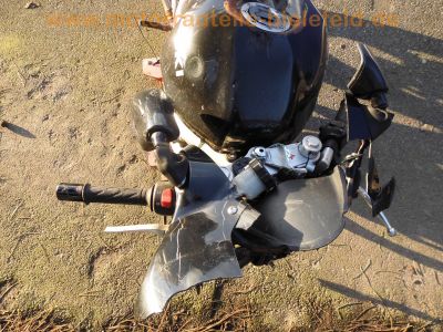 Suzuki_SV_650_S_AV11_schwarz_Crashtest_-_wie_SV_DL_650_1000_N_S_7.jpg