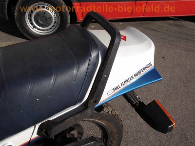 Suzuki_GSX_550_EF_Voll-Verkleidung_blau-weiss_GN71D_mit_4-1_Sport-Auspuff_motad_n-eta_e1_N5SF_-_wie_GSX_400_550_E_ES_29.jpg