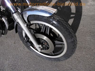 Honda_CB_750_C_Custom_Chopper_RC06_lila_4-4_Auspuff_Gepaecktraeger_-_wie_CB_650_750_900_C_F_KZ_RC01_RC03_RC05_RC08_SC01_SC09_34.jpg