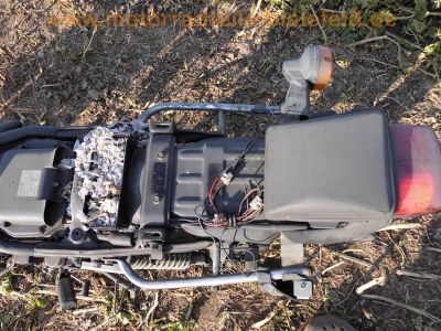 Honda_CB_400_N_Wrack_ohne_Motor_unfallfrei_Vergaser_Gabel_Lampe_Blinker_OK_-_wie_CB_CM_250_400_450_N_T_68.jpg