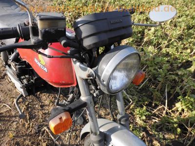Honda_CB_400_N_Wrack_ohne_Motor_unfallfrei_Vergaser_Gabel_Lampe_Blinker_OK_-_wie_CB_CM_250_400_450_N_T_8.jpg