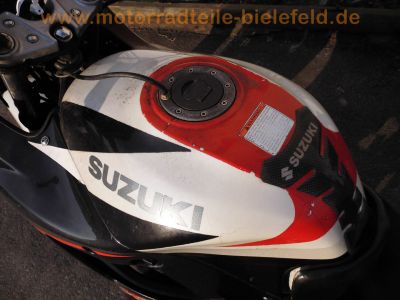 Suzuki_GSX_750_F_GR78A_mit_Edelstahl-Auspuff_40C1_aus_GSX_750_AE_-_wie_GSX_600_1100_F_57.jpg