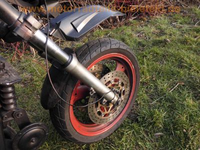 Yamaha_FJ1200_3CW_EZ88_Streetfighter-Projekt_Sturzbuegel_KOSO_-_wie_FJ_1100_47E_1XJ_3YA_112.jpg