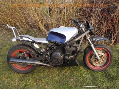 Yamaha_FJ1200_3CW_EZ88_Streetfighter-Projekt_Sturzbuegel_KOSO_-_wie_FJ_1100_47E_1XJ_3YA_89.jpg