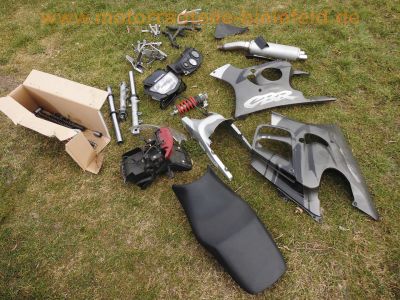 Honda_CBR_600_F_PC31_Ersatzteile_Verkleidung_wie_PC25_2x_Sportauspuff_REMUS_Hashiru_3.jpg