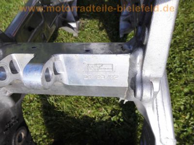 Aprilia_RSV_1000_Mille_RP_2003_Ersatzteile_spares_spare-parts_-_wie_Aprilia_RST_1000_Futura_Tuono_Falco_95.jpg