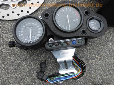 Honda_CBR_900_RR_Fireblade_SC28_Ersatzteile_spares_spare-parts_-_wie_SC33_17.jpg