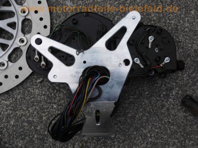 Honda_CBR_900_RR_Fireblade_SC28_Ersatzteile_spares_spare-parts_-_wie_SC33_22.jpg