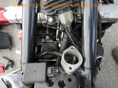 Kawasaki_ZR7S_ZR750F_Ersatzteile_Rahmen_Motorteile_Gabel_Vergaser_-_wie_ZR_550_750_Zephyr_59.jpg