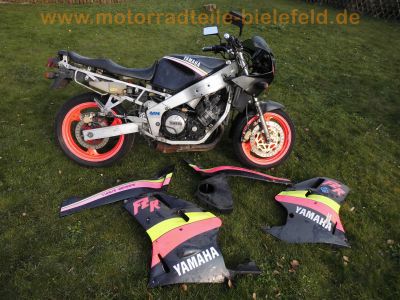 Yamaha_FZR_1000_Genesis_2LA_NEON_ABM_Superbike-Lenker_-_wie_2LE_2RG_2RH_95.jpg