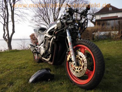 Yamaha_FJ1200_3CW_Superbike-Heck_mit_Sozius-Abdeckung_von_Wagner_Kunststofftechnik_DEVIL_4-1_Auspuff_-_wie_FJ_1100_47E_1XJ_3YA_28.jpg