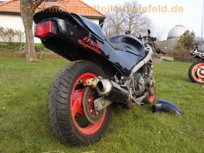 Yamaha_FJ1200_3CW_Superbike-Heck_mit_Sozius-Abdeckung_von_Wagner_Kunststofftechnik_DEVIL_4-1_Auspuff_-_wie_FJ_1100_47E_1XJ_3YA_29.jpg
