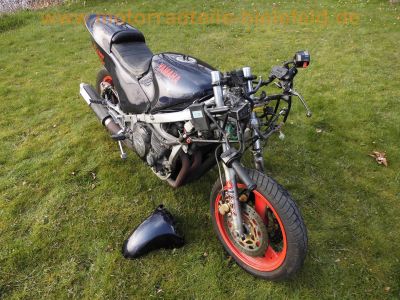 Yamaha_FJ1200_3CW_Superbike-Heck_mit_Sozius-Abdeckung_von_Wagner_Kunststofftechnik_DEVIL_4-1_Auspuff_-_wie_FJ_1100_47E_1XJ_3YA_32.jpg