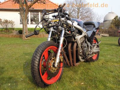 Yamaha_FJ1200_3CW_Superbike-Heck_mit_Sozius-Abdeckung_von_Wagner_Kunststofftechnik_DEVIL_4-1_Auspuff_-_wie_FJ_1100_47E_1XJ_3YA_79.jpg