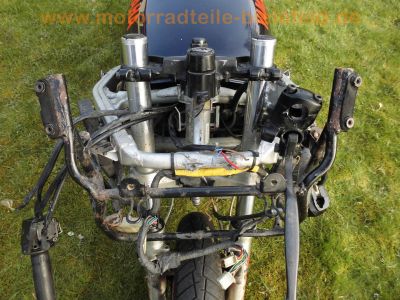 Yamaha_FJ1200_3CW_Superbike-Heck_mit_Sozius-Abdeckung_von_Wagner_Kunststofftechnik_DEVIL_4-1_Auspuff_-_wie_FJ_1100_47E_1XJ_3YA_98.jpg