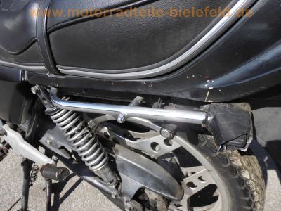 Honda_CB_400_N_letzte_Baureihe_1983_Motad_2-1_Auspuff_6-Speichen-Felgen_73.jpg