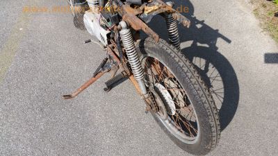 Honda_CB_50_J_Wrack_4-Takt_Mokick_als_Ersatzteile_CY50_XL50_CB50_J_51.jpg