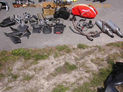 Ducati_Monster_M_600_Ersatzteile_spares_spare-parts_Gabel_Auspuff_Rastenanlagen_Airbox_Elektrik_-_wie_Ducati_600_750_900_SS_M_6.jpg