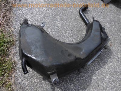 Aprilia_RST_1000_Futura_Ersatzteile_spares_spare-Parts_-_wie_Aprilia_RSV_1000_Mille_Tuono_Falco_24.jpg