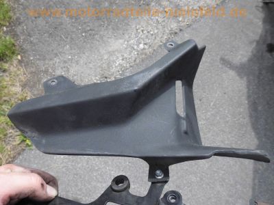 Aprilia_RST_1000_Futura_Ersatzteile_spares_spare-Parts_-_wie_Aprilia_RSV_1000_Mille_Tuono_Falco_71.jpg