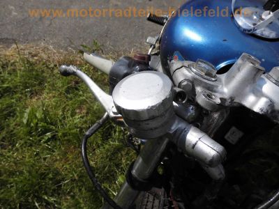 Honda_CB_550_Four_Cafe-Racer_blau_Tank_aus_CB650C_schwarze_Raeder_Stummel-Lenker_zurueckverlegte_Fussrasten-Anlage_etc_37.jpg