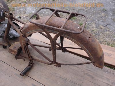 Ardie_100_125_200_Ersatzteile_Motor_Rahmen_Tank_Fender_Trapez-Gabel_Lenker_Gepaecktraeger_17.jpg