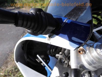 Suzuki_GSX-R_750_GR7AB_Modell_M_blau-weiss_BSM_Future_Sport-Auspuff_Sozius-Sitz-Abdeckung_-_Ersatzteile_wie_GSXR_1100_86.jpg