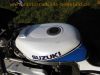 Suzuki_GSX-R_750_GR7AB_Modell_M_blau-weiss_BSM_Future_Sport-Auspuff_Sozius-Sitz-Abdeckung_-_Ersatzteile_wie_GSXR_1100_80.jpg