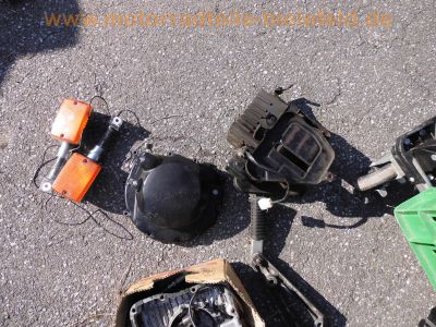 Yamaha_XJ_550_4V8_Wrack_als_Ersatzteile_Gabel_Zylinder_Kolben_19.jpg