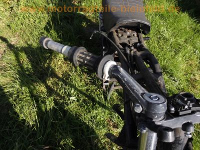 Honda_CB_900_F_Boldor_gelb_SC01_Wrack_für_Ersatzteile_-_Giuliari_Sport-Sitz_35mm_Gabel_Fahrwerk_Bremsen_-_wie_CB_750_F_KZ_RC01_RC04_SC09_10.jpg