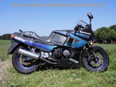 Kawasaki_GPX_600_R_ZX600D_schwarz-blau_30tkm_Sturz_Karl_-_wie_GPZ_GPX_600_750_900_R_1.jpg
