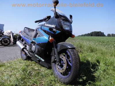 Kawasaki_GPX_600_R_ZX600D_schwarz-blau_30tkm_Sturz_Karl_-_wie_GPZ_GPX_600_750_900_R_2.jpg
