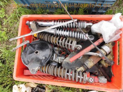 KTM_250_GS_-6_1978_Twinshock_Oldtimer-Enduro_mit_Brief_12kW_Geländesport_Moto-Cross_plus_Ersatzteile_-_wie_KTM_125_175_250_400_GS_MC_Veteranen-Cross_65.jpg