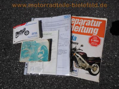 Honda_NTV_650_REVERE_RC33_Pichler_P1_Vollverkleidung_EXS_GIVI_Koffertraeger_Nonfango_Hecktraeger_mit_Topcase_Gepaecktraeger_Tank_versiegelt_43.jpg