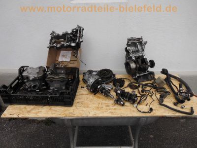 Honda_VTR1000_SP-1_SC45_Motor-Ersatzteile_Motorteile_spares_spare-parts_1.jpg