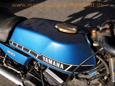 Yamaha_RD200DX_1E8_blau_Zweitakt-Zweizylinder_-_wie_RD_DT_TZ_80_125_175_200_250_350_400_9.jpg