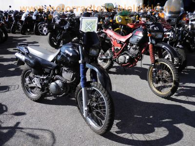 Yamaha_XT600K_Enduro_2NF_rot-schwarz_2x_Auspuff_-_Motor_wie_SR500_SRX600_XT600Z_34L_2KF_43F_1VJ_3AJ_8.jpg