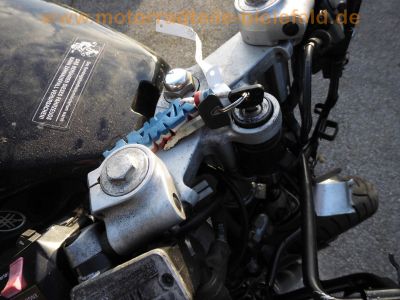 Yamaha_FZR600_3HE_Crash_schwarz-tuerkis_Gepaecktraeger_45.jpg
