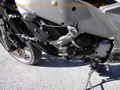 Yamaha_FZR1000_Exup_1992_Typ_3LK_CRASH_upside-down_USD-Gabel_-_wie_3LE_3LF_3GM_66.jpg