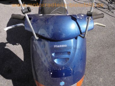 Piaggio_Vespa_Roller_Sfera_125_RST_M01_blau_4-Takt_-_optisch_wie_50_80_Hexagon_125_150_180_Motor_identisch_Vespa_ET-4_11.jpg
