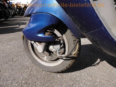Piaggio_Vespa_Roller_Sfera_125_RST_M01_blau_4-Takt_-_optisch_wie_50_80_Hexagon_125_150_180_Motor_identisch_Vespa_ET-4_15.jpg