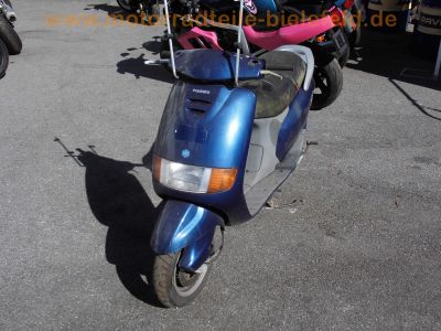Piaggio_Vespa_Roller_Sfera_125_RST_M01_blau_4-Takt_-_optisch_wie_50_80_Hexagon_125_150_180_Motor_identisch_Vespa_ET-4_4.jpg